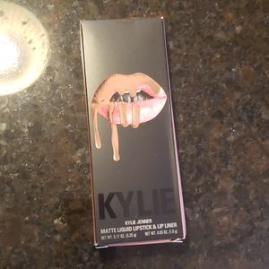 Kylie lip kit candy k